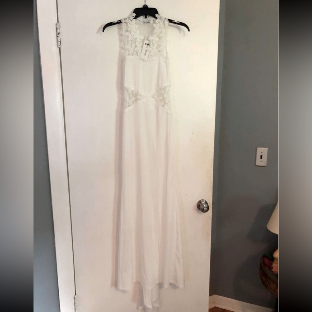 Formal white dress; new with tags; size small